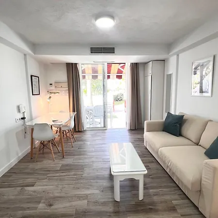 Prime Garden-view Apartment